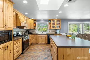 1866 Wellington Dr, Oak Harbor, WA 98277 - Photo 10