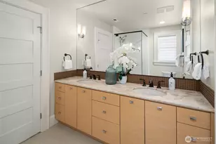 8910 NE 33rd St, Yarrow Point, WA 98004 - Photo 26