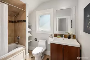 135 NE 53rd St, Seattle, WA 98105 - Photo 20