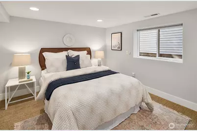 135 NE 53rd Street, Seattle, WA 98105 - Photo 24
