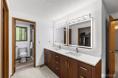 121 N 39th Place, Mount Vernon, WA 98273 - Photo 24