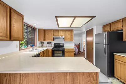 121 N 39th Place, Mount Vernon, WA 98273 - Photo 10