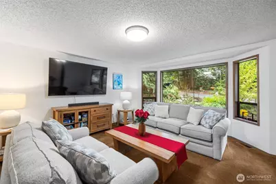 121 N 39th Place, Mount Vernon, WA 98273 - Photo 6