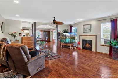 308 Easy Street SE, Rainier, WA 98576 - Photo 4