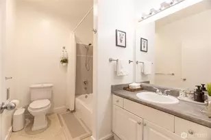 2415 2nd Ave, Seattle, WA 98121 - Photo 12