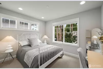 10425 NE 112th Street, Kirkland, WA 98033 - Photo 30