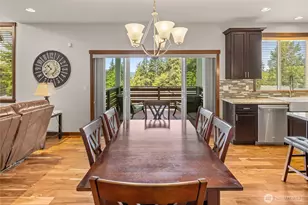 2012 NE 37th Pl, Renton, WA 98056 - Photo 10