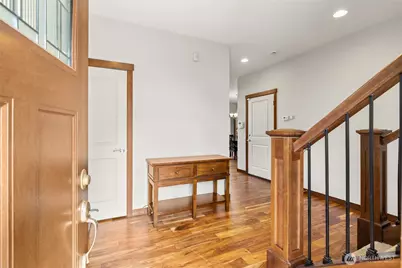 2012 NE 37th Place, Renton, WA 98056 - Photo 4