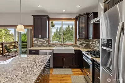 2012 NE 37th Place, Renton, WA 98056 - Photo 12