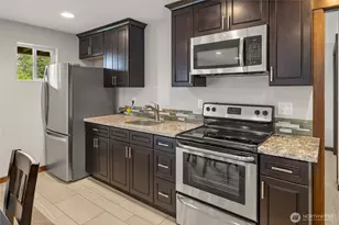 2012 NE 37th Pl, Renton, WA 98056 - Photo 30