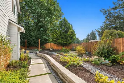 2013 SE 18th Court, Renton, WA 98055 - Photo 32