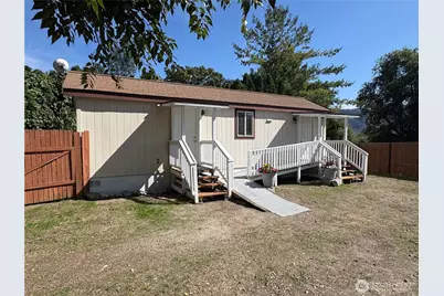 9 Blackler Street, Oroville, WA 98844 - Photo 1