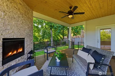 7204 Sinclair Avenue, Gig Harbor, WA 98335 - Photo 2