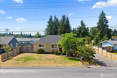 211 Mosman Avenue SE, Yelm, WA 98597 - Photo 2