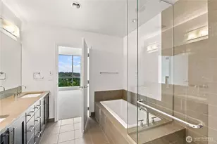 10650 NE 9th Pl, Bellevue, WA 98004 - Photo 22