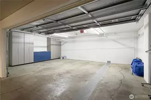 10650 NE 9th Pl, Bellevue, WA 98004 - Photo 30