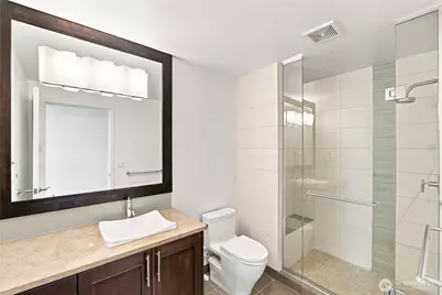 10650 NE 9th Place #2526, Bellevue, WA 98004 - Photo 28