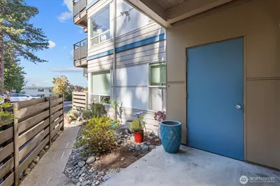 550 Elm Way #105, Edmonds, WA 98020 - Photo 24