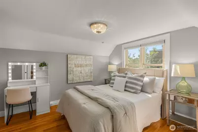 2106 49th Avenue SW, Seattle, WA 98116 - Photo 22