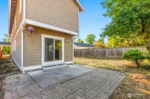 13749 Corliss Ave N, Seattle, WA 98133 - Photo 32