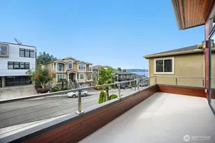 1018 N 37th St, Renton, WA 98056 - Photo 6