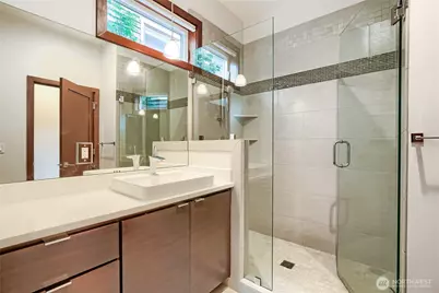 1018 N 37th Street, Renton, WA 98056 - Photo 16