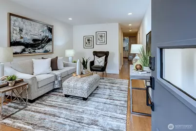 4274 NE 50th Street, Seattle, WA 98105 - Photo 2