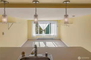 9484 Woodinville Redmond Rd NE, Redmond, WA 98052 - Photo 16
