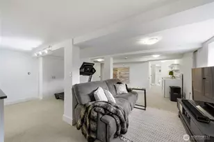 12015 Exeter Ave NE, Seattle, WA 98125 - Photo 30