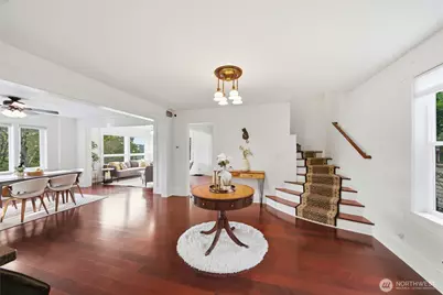 12015 Exeter Avenue NE, Seattle, WA 98125 - Photo 16
