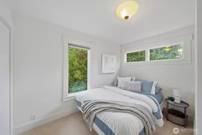 12015 Exeter Avenue NE, Seattle, WA 98125 - Photo 20