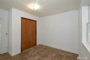 1026 E 6th St, Port Angeles, WA 98362 - Photo 16