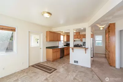 1026 E Sixth Street, Port Angeles, WA 98362 - Photo 8