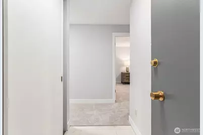 2501 Canterbury Ln E #216, Seattle, WA 98112 - Photo 2