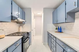 2501 Canterbury Ln E, Seattle, WA 98112 - Photo 20