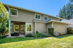13042 NE 8th St, Bellevue, WA 98005 - Photo 38