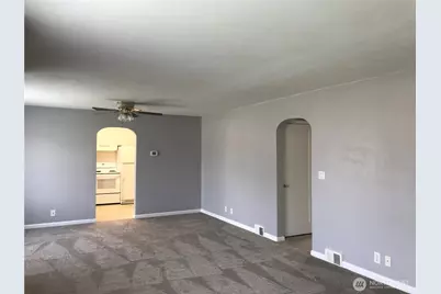 1033 Tyler Street, Wenatchee, WA 98801 - Photo 6