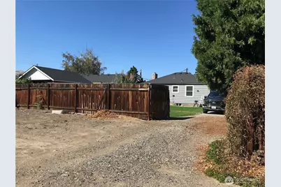 1033 Tyler Street, Wenatchee, WA 98801 - Photo 12