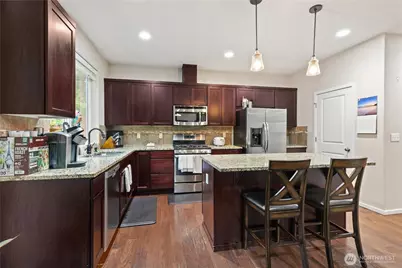7911 49th Street NE, Marysville, WA 98270 - Photo 4