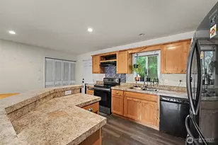9210 147th St Ct NW, Gig Harbor, WA 98329 - Photo 4