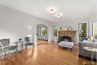 7530 Roosevelt Wy NE, Seattle, WA 98115 - Photo 4