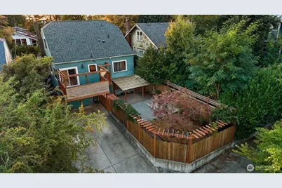 7530 Roosevelt Wy NE, Seattle, WA 98115 - Photo 2