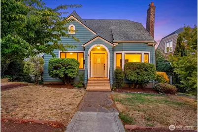 7530 Roosevelt Wy NE, Seattle, WA 98115 - Photo 1