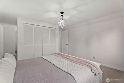 7530 Roosevelt Wy NE, Seattle, WA 98115 - Photo 18