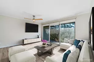 19428 Aurora Ave N, Shoreline, WA 98133 - Photo 10