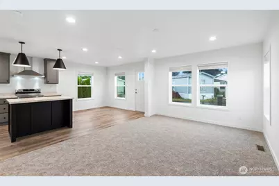 1635 West Side Highway #8, Kelso, WA 98626 - Photo 4