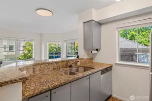1125 E Olive, Seattle, WA 98122 - Photo 10