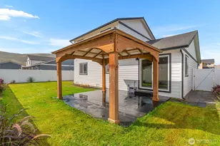 1447 Curtis Dr, Rock Island, WA 98850 - Photo 6