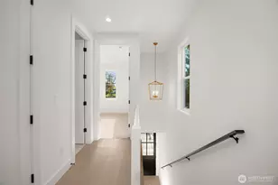 9210 116th Ave NE, Kirkland, WA 98033 - Photo 18