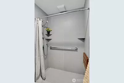 275 W Roy Street #205, Seattle, WA 98119 - Photo 12